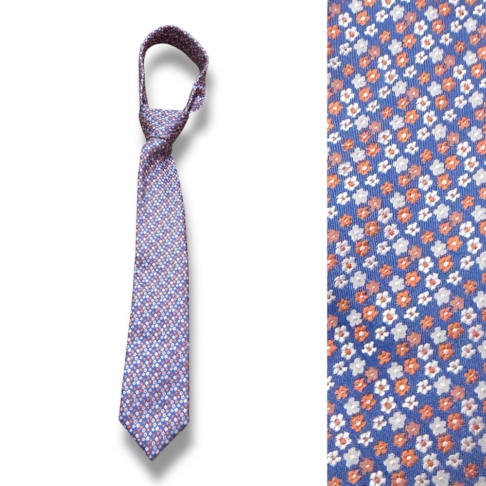 Elegant Floral Patterned Tie in Blue and Orange